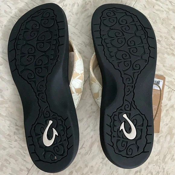 Olukai Ohana women size 8 NWT - Picture 3 of 3